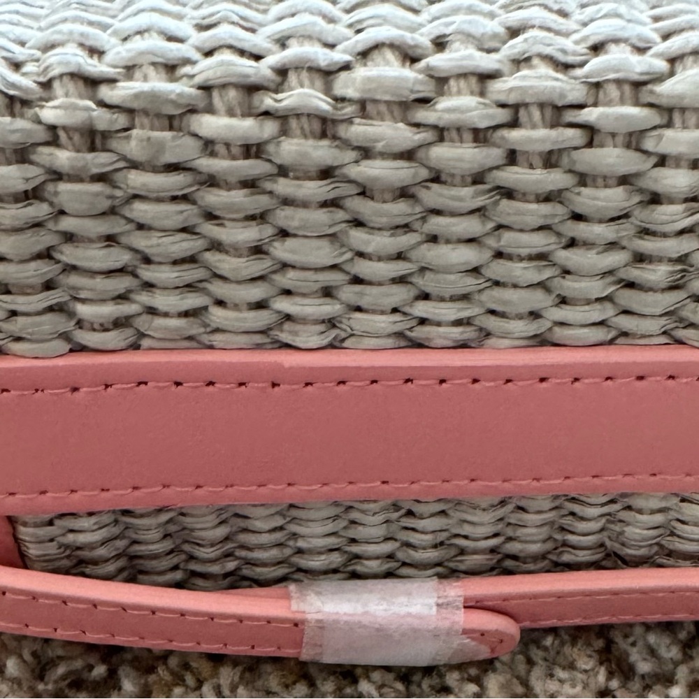 NIB Ree Projects Helene Hobo Mini Raffia Bag in Peach - Picture 7 of 14